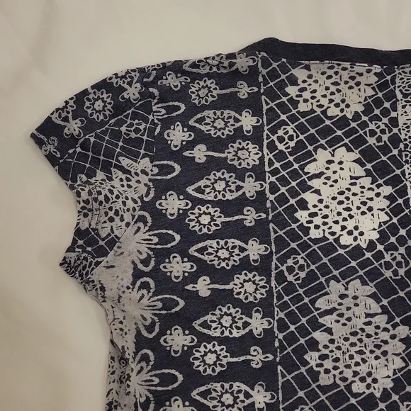 Curious Gypsy Short Sleeve T-Shirt Sheer Boho Hippie Grey White Women'sM - Picture 9 of 13